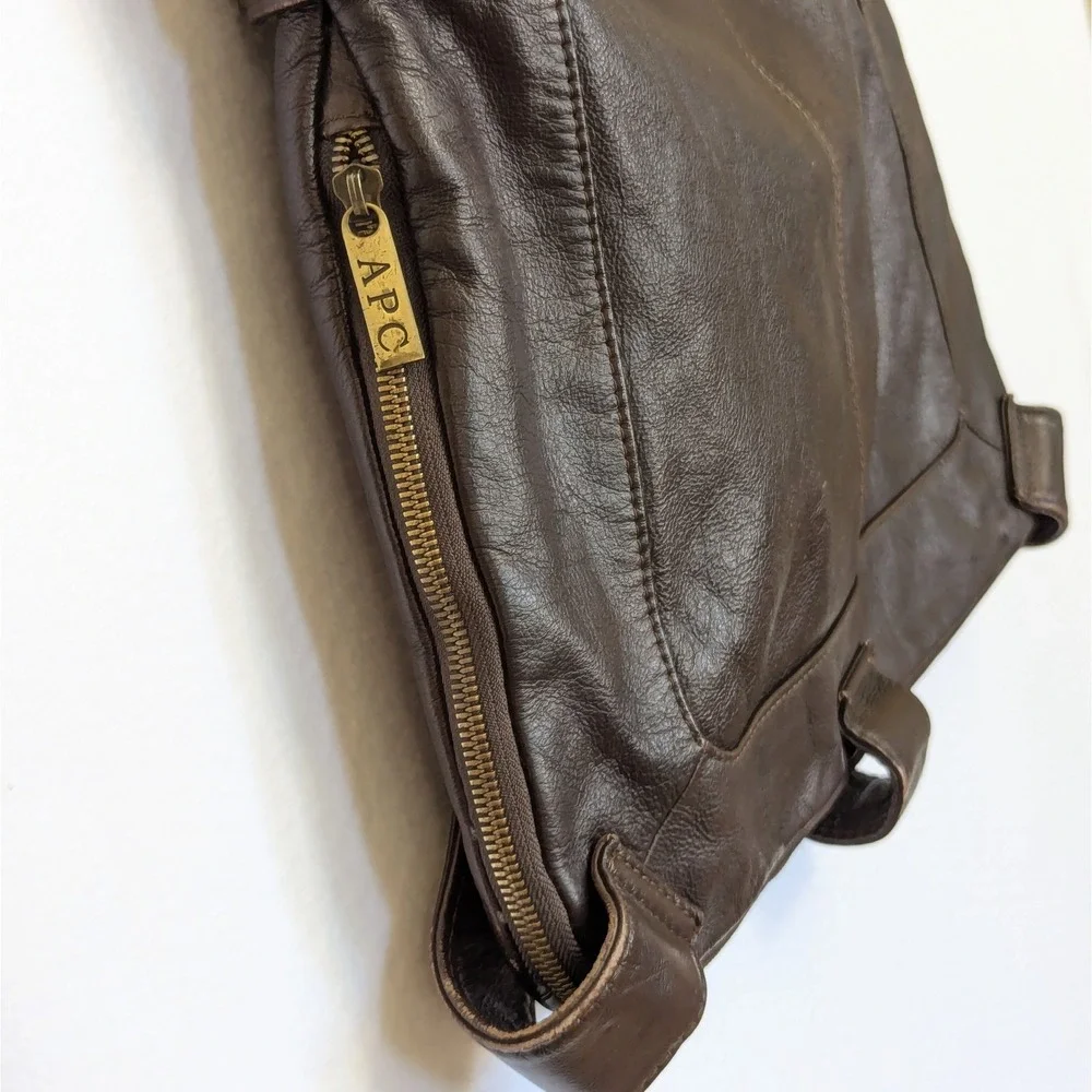 APC Brown Leather Hobo Shoulder Bag Brass Hardware Zipper Detail Expandable Tote